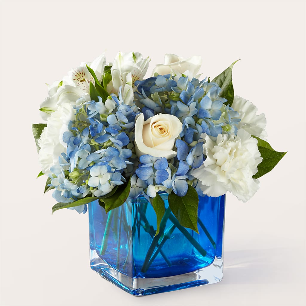 Soothing Waters Bouquet – MONA'S BOUQUETS, Bacliff TX