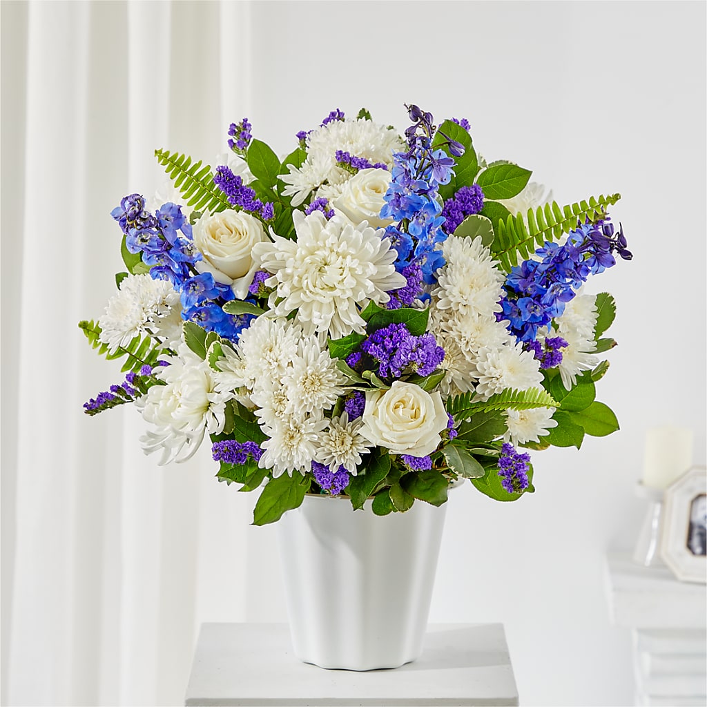 Hold Dear Tabletop Basket – MONA'S BOUQUETS, Bacliff TX