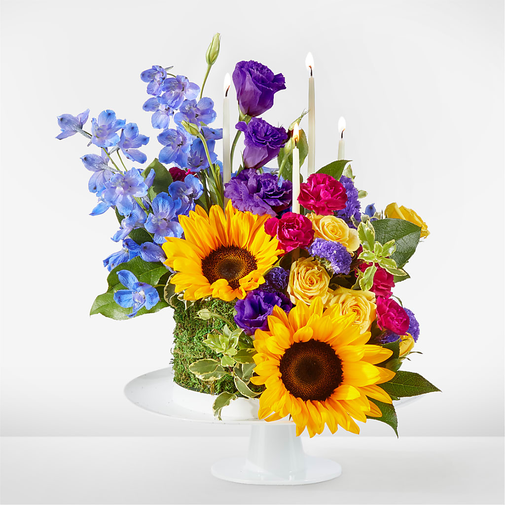 Star of the Day Floral Cake – MONA'S BOUQUETS, Bacliff TX