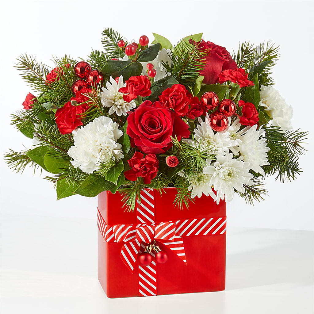 Presents Under the Tree Bouquet – MONA'S BOUQUETS, Bacliff TX