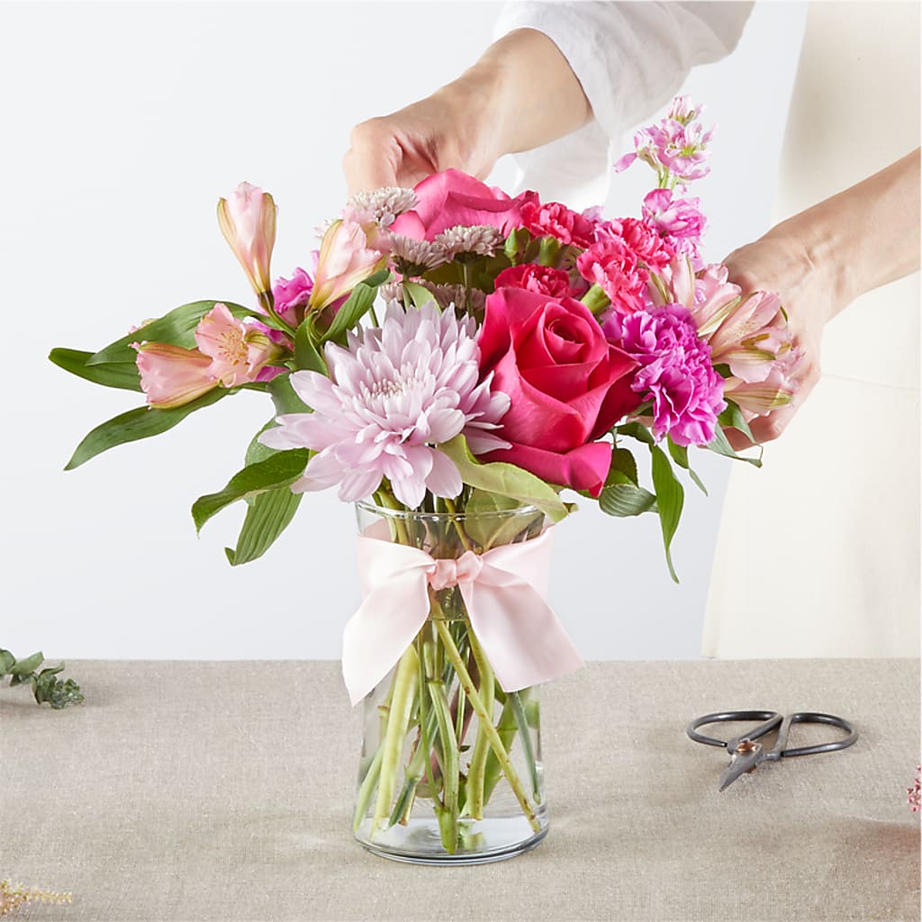 Pink Ribbon - A Florist Original – MONA'S BOUQUETS, Bacliff TX