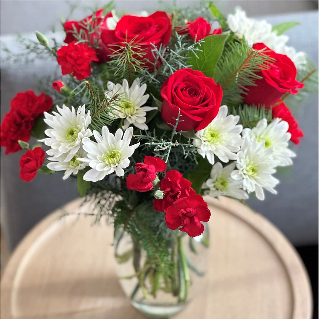 Seasonal Magic Bouquet – MONA'S BOUQUETS, Bacliff TX