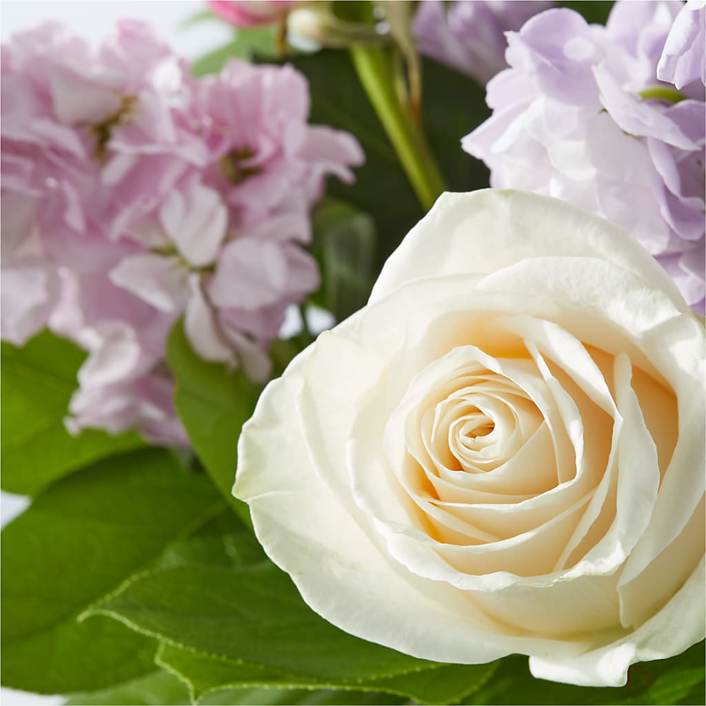 Springtime Spritz Bouquet – MONA'S BOUQUETS, Bacliff TX
