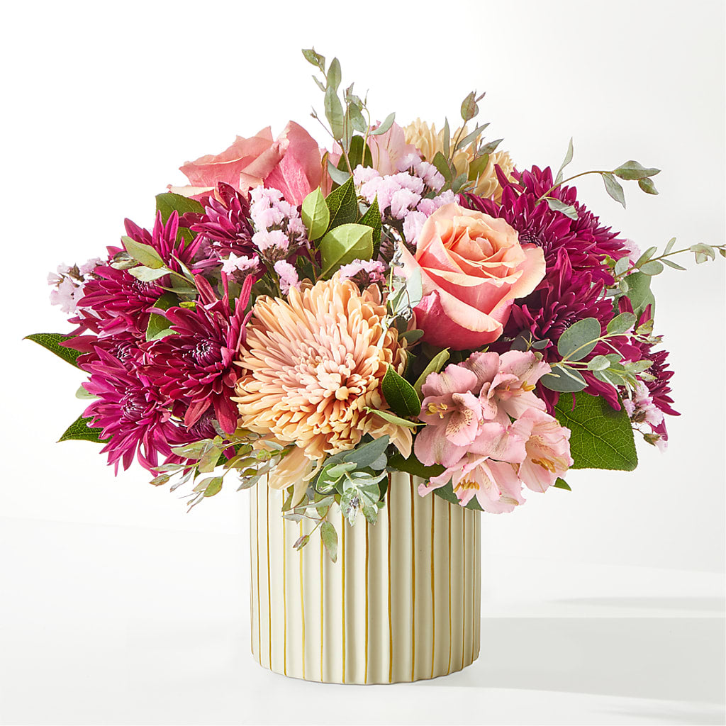 Berry Cobbler Bouquet with Ivory Vase – MONA'S BOUQUETS, Bacliff TX