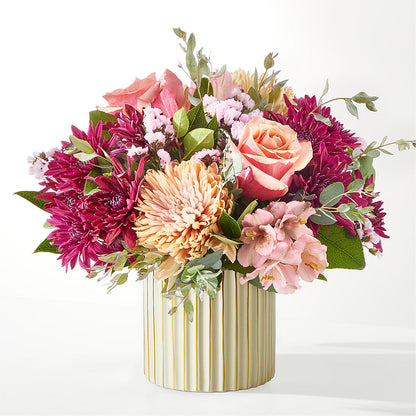 Berry Cobbler Bouquet with Ivory Vase – MONA'S BOUQUETS, Bacliff TX