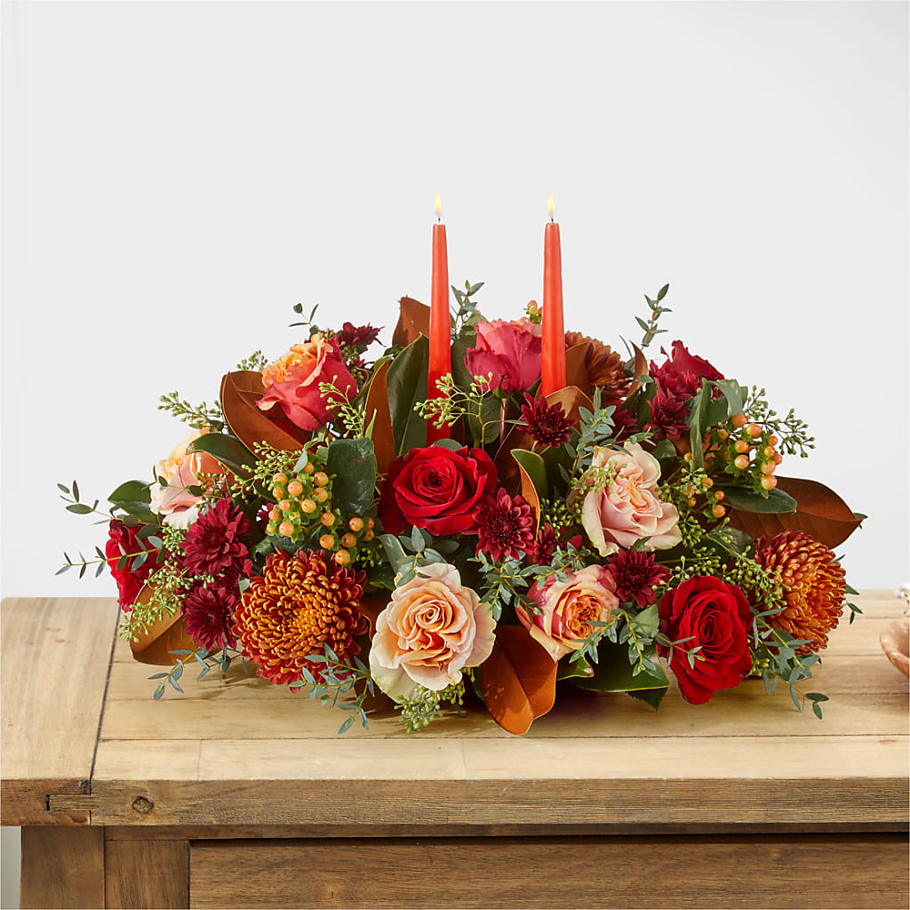 Gather Near Centerpiece – MONA'S BOUQUETS, Bacliff TX