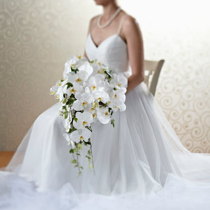 Classic White Bouquet – MONA'S BOUQUETS, Bacliff TX